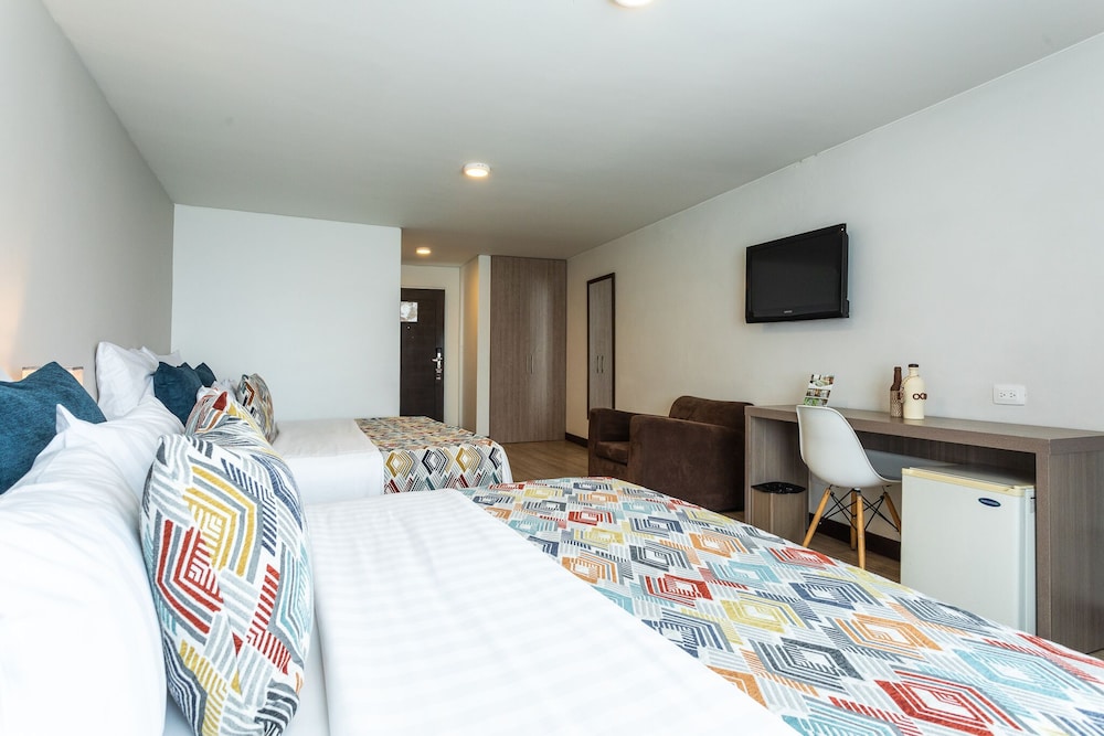 Standard Twin Room photo 2