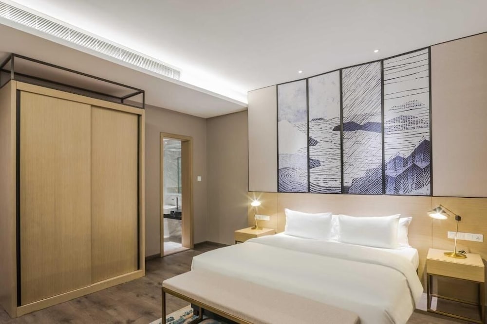 2 Bedroom Suite - Photo 4