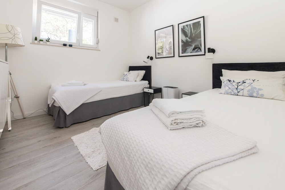 Comfort House, 3 Bedrooms, Patio, Garden View