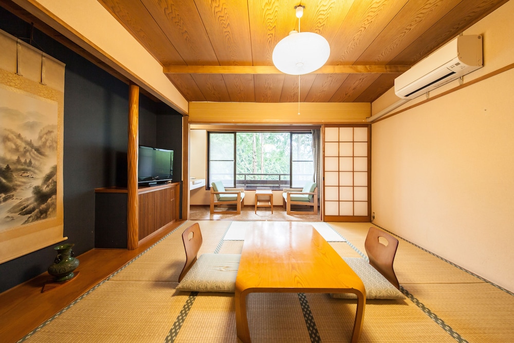 Standard Japanese Style Room photo 2