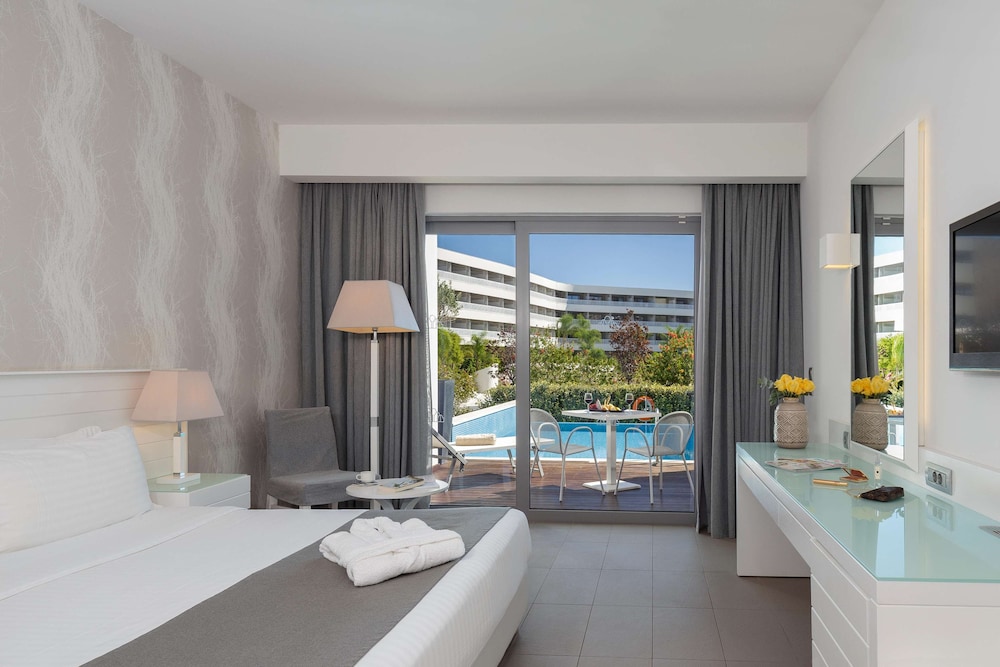 Honeymoon Room, Private Pool, Resort View
