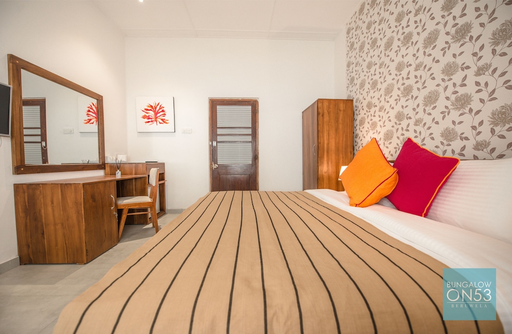 Standard Double Room, 1 Queen Bed, Non Smoking photo 2