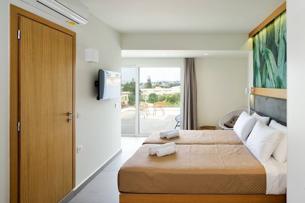 One Bedroom Suite with terrace and sea view - Photo 3