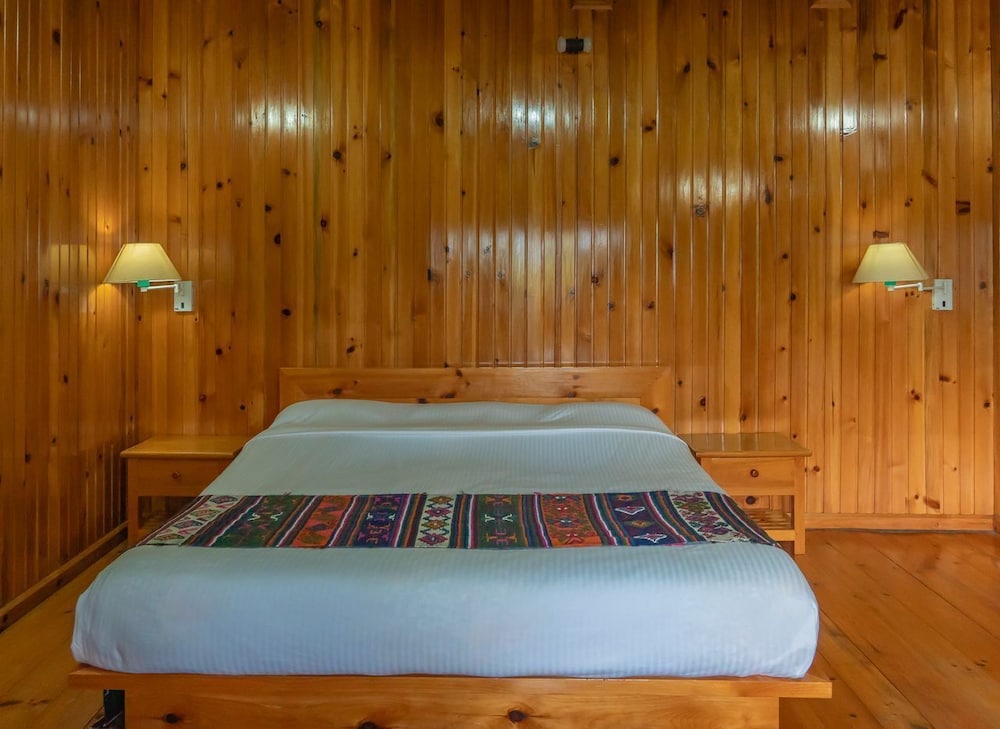 Deluxe Double or Twin Room, Mountain View photo 2