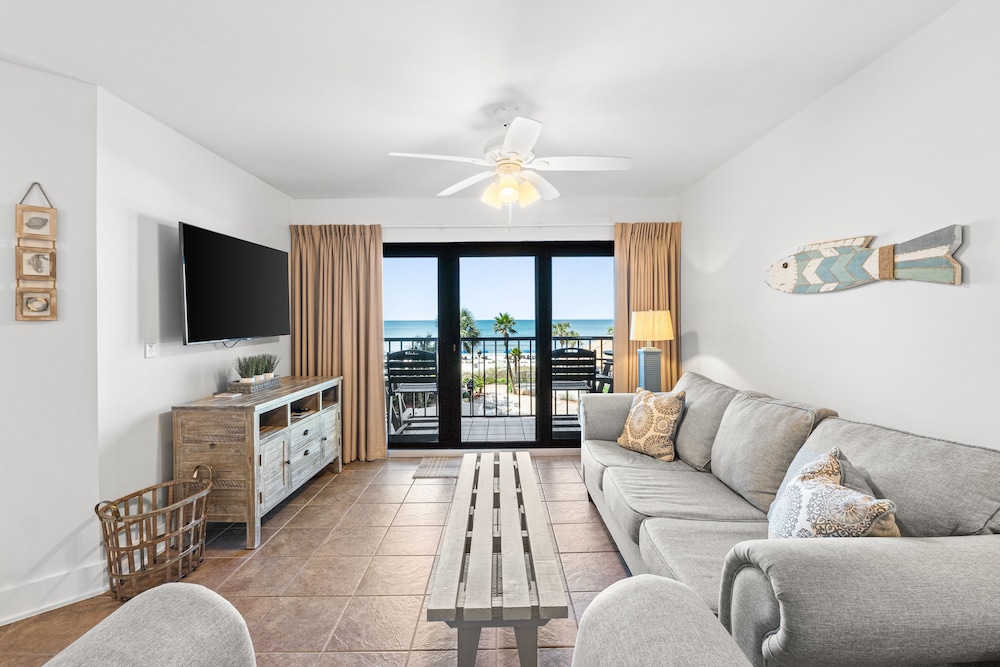 Condo, 2 Bedrooms, Ocean View (201A)