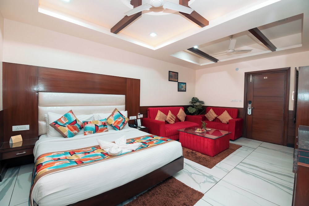 Hazel Suite - Photo 8