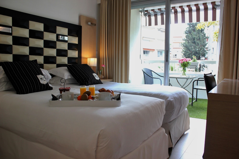 Classic Room, Balcony, Garden View