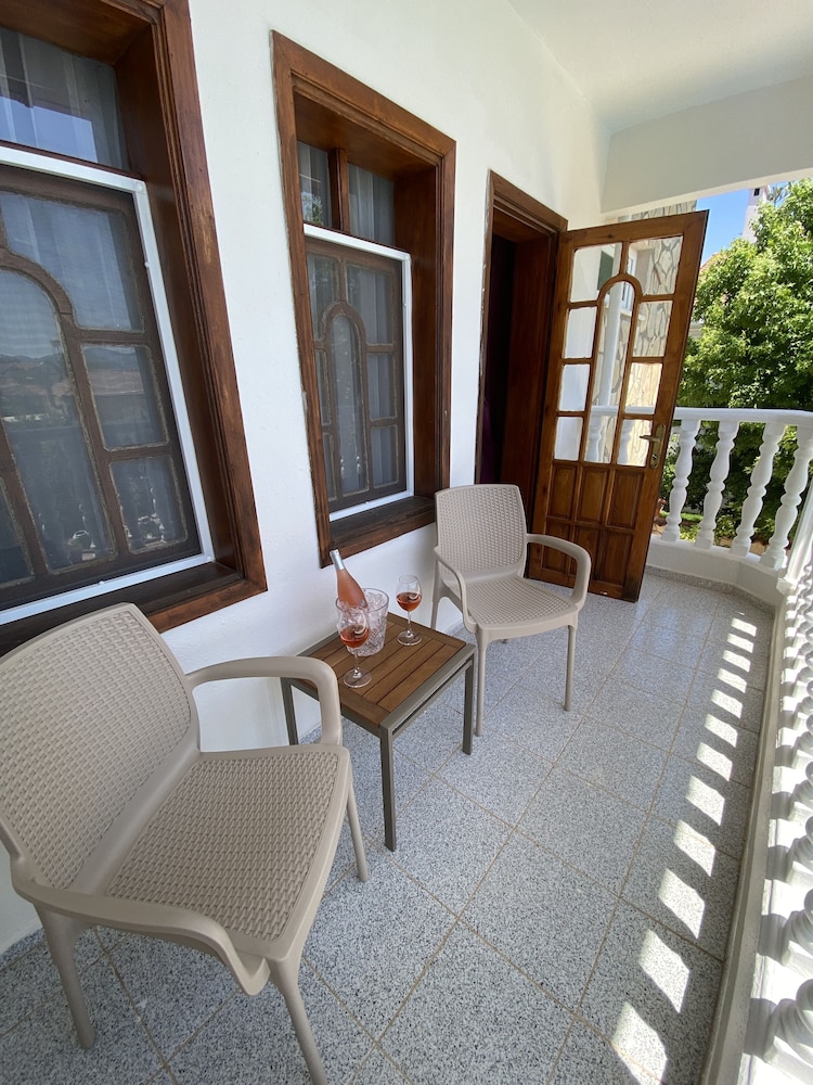 Superior Double Room, Balcony - Photo 12