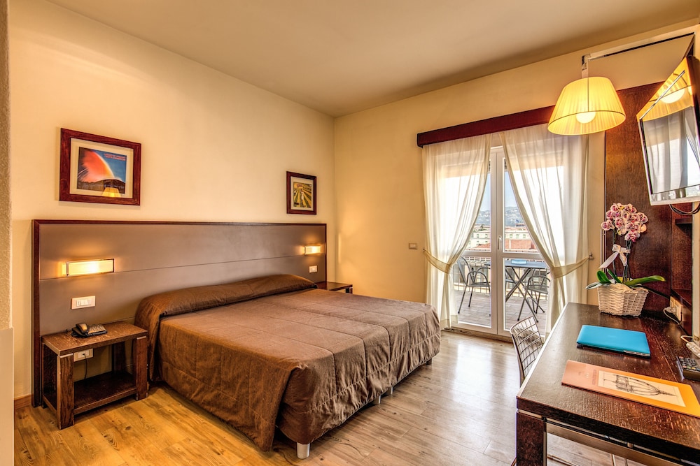Superior Double Room, Balcony, City View