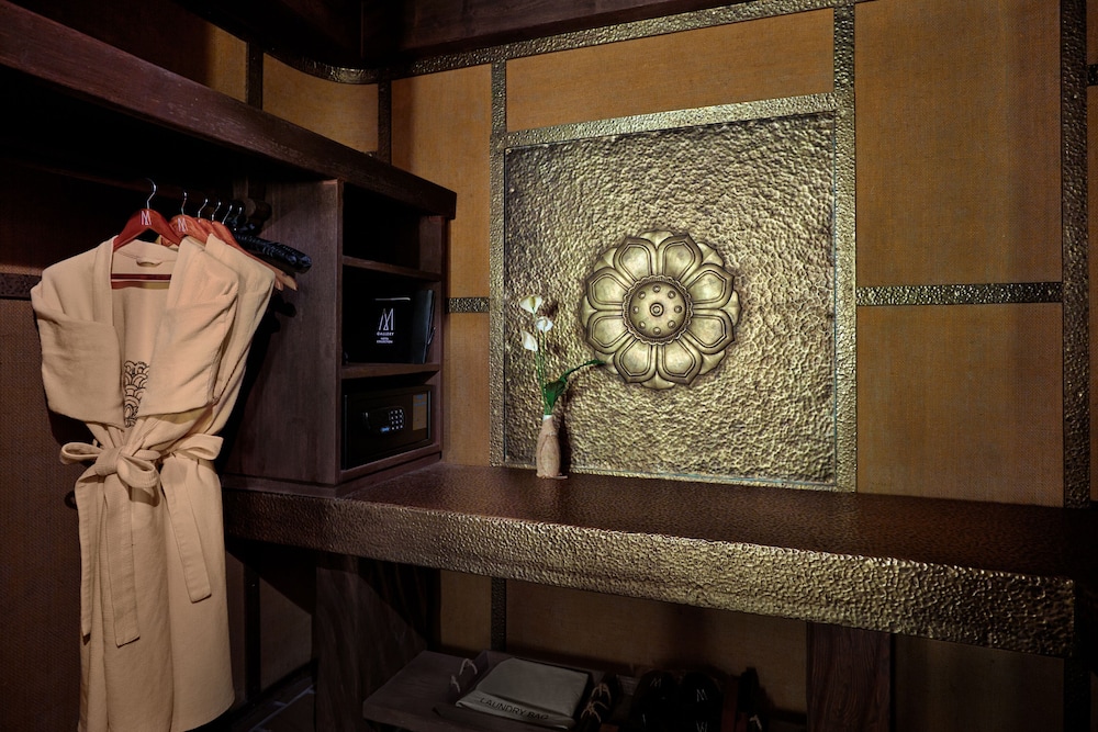 Deluxe Room, 2 Twin Beds (Village View) photo 3