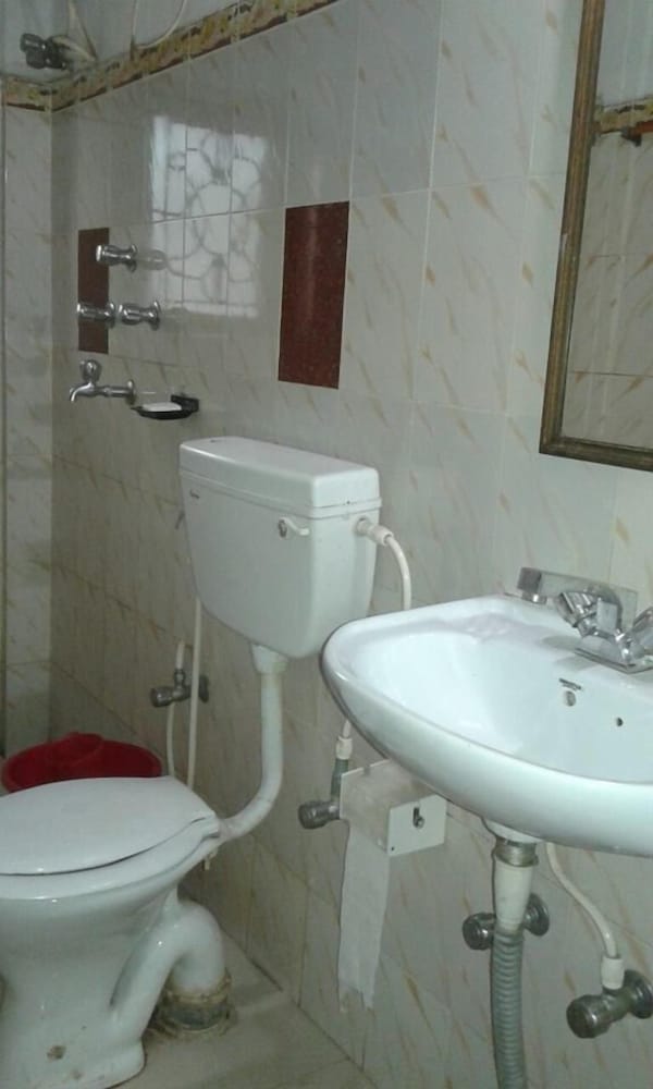 Deluxe Double Room Single Use, 1 Double Bed photo 2