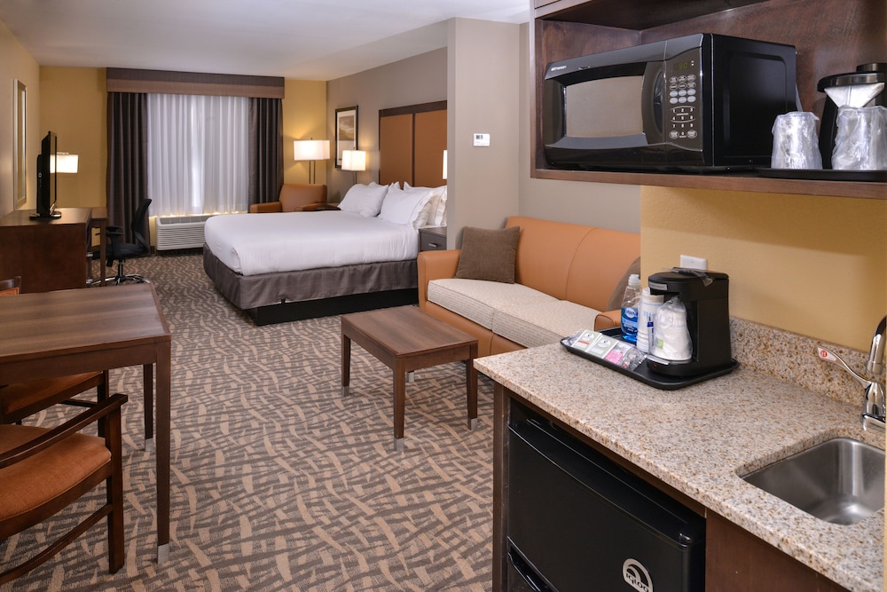 Suite, 1 Bedroom, Accessible, Non Smoking (Communications) photo 2