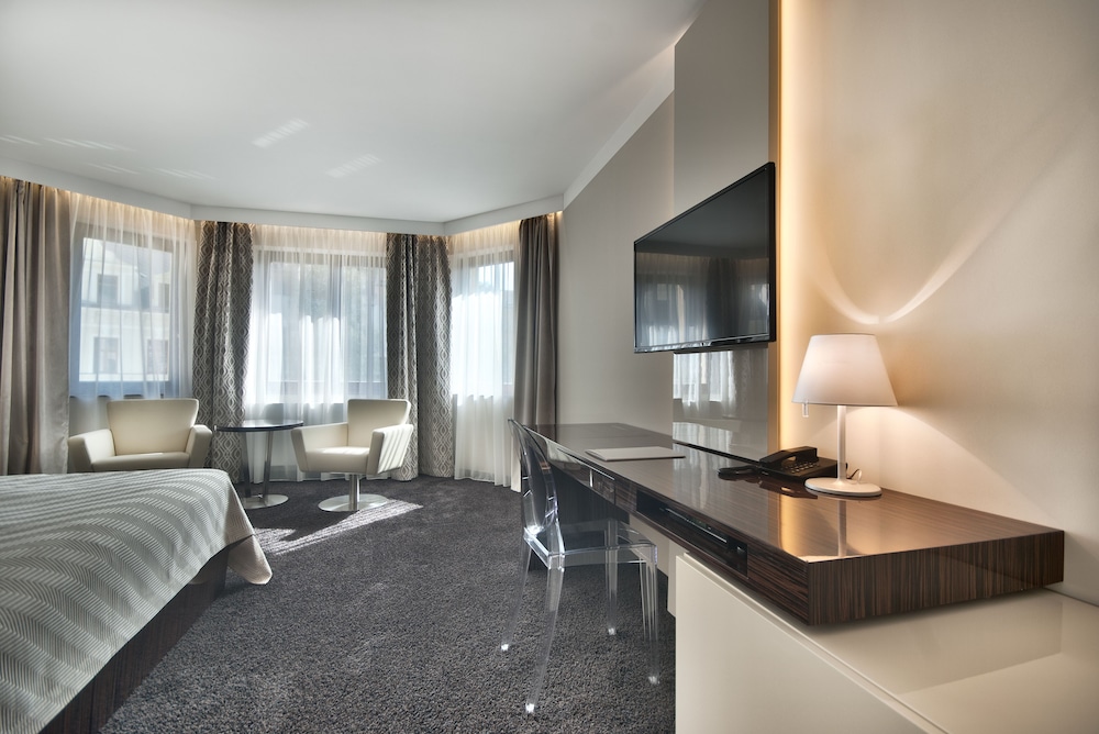 Deluxe Double or Twin Room (Spa Package) photo 2