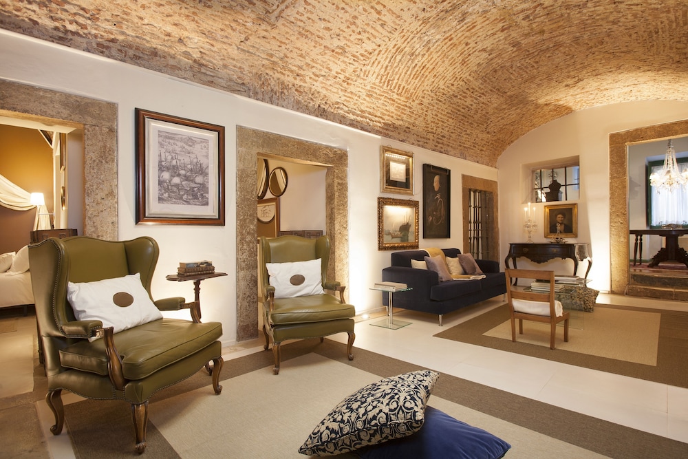 Apartment, 2 Bedrooms, Fireplace