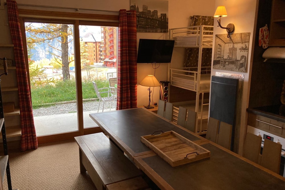 Family Apartment, 2 Bedrooms, 2 Bathrooms, Slope side photo 2