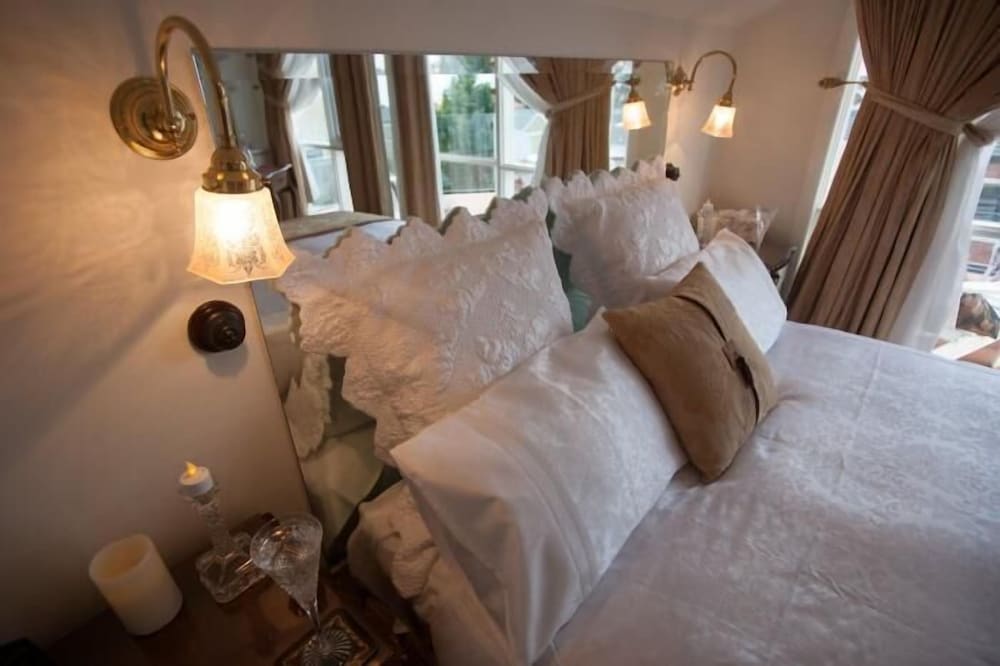 Regency Room photo 1