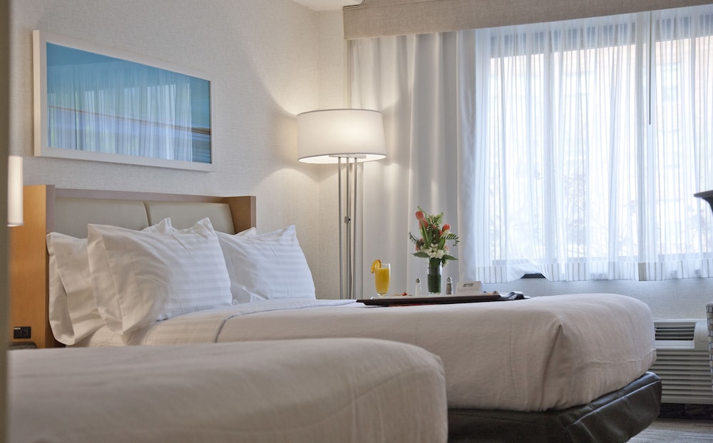Standard Room, 2 Double Beds, Accessible (Communications, Roll-In Shower) - Photo 3
