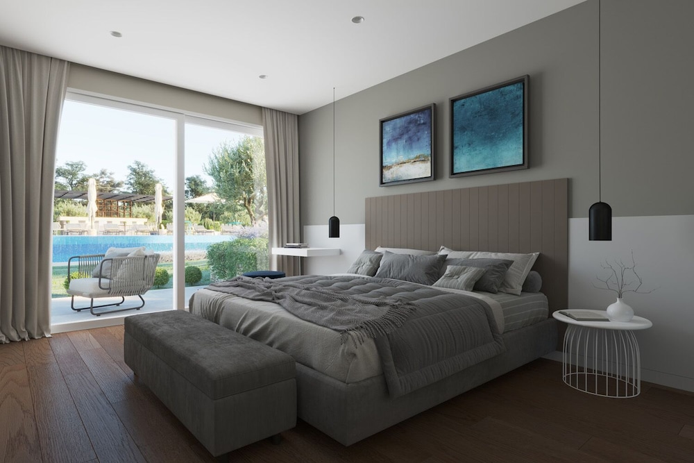 Luxury Apartment, Balcony, Pool View