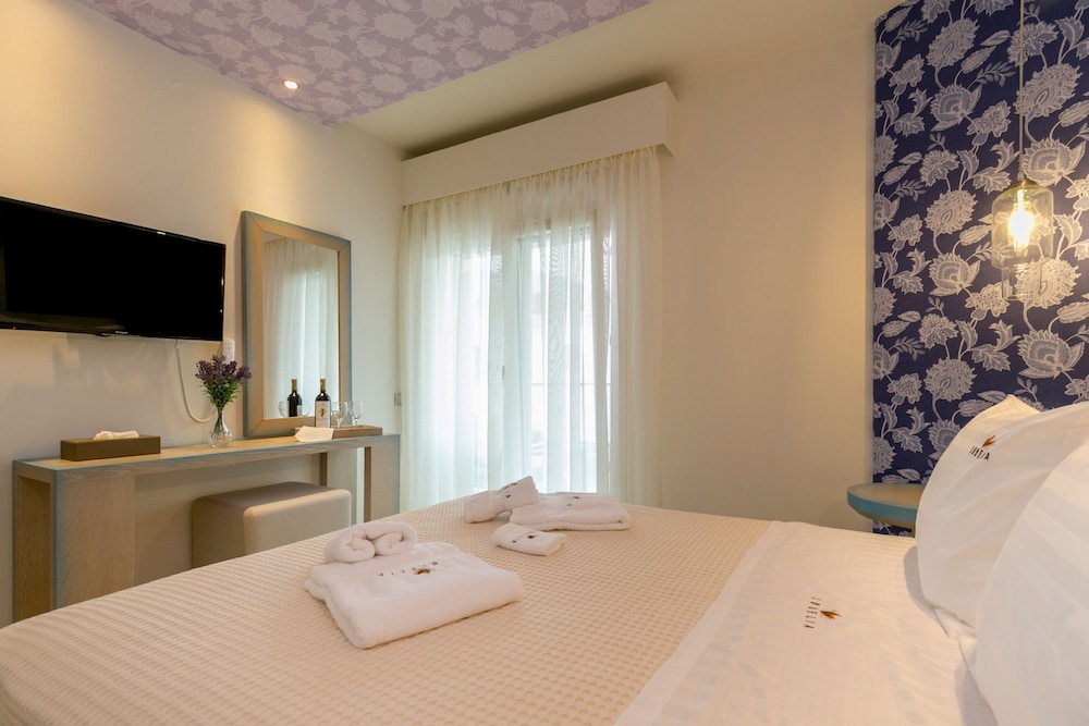Deluxe Suite (203) photo 3