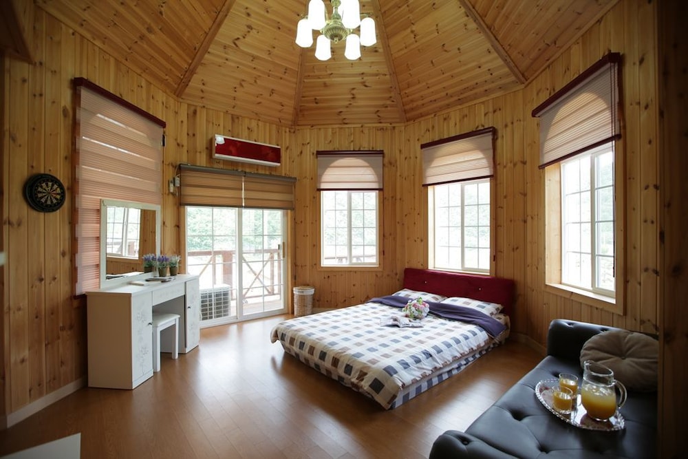 Basic Room, 1 Double Bed, Garden View photo 1