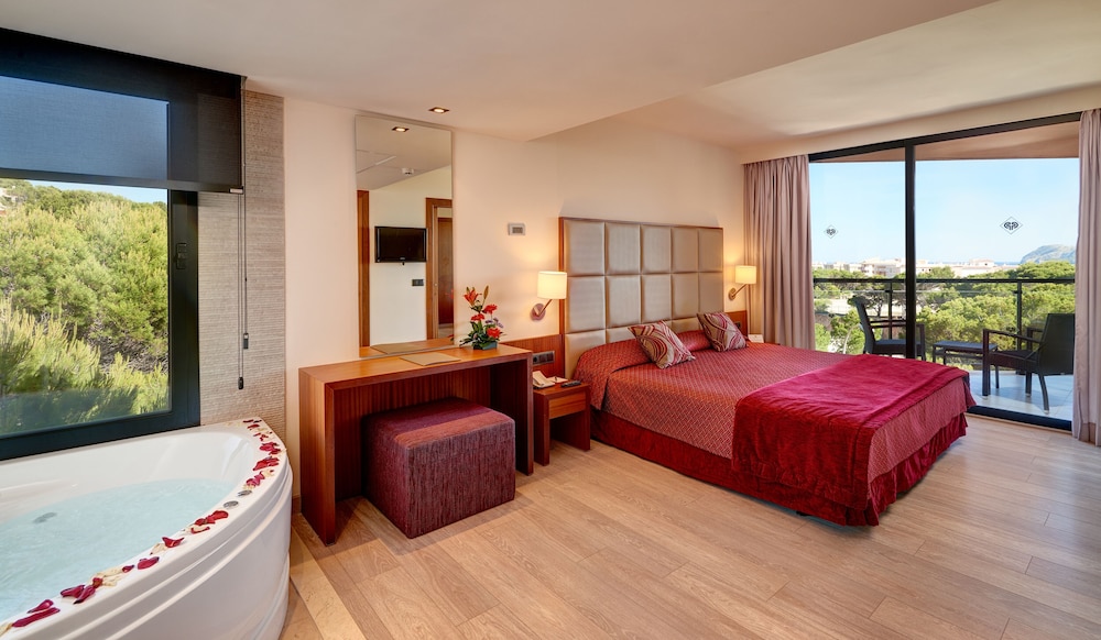 Suite Junior, Bañera de Hidromasaje (Superior)