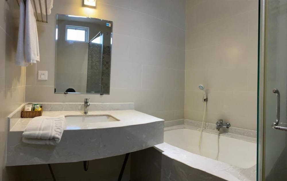 Deluxe Twin Room, Garden View - Photo 4