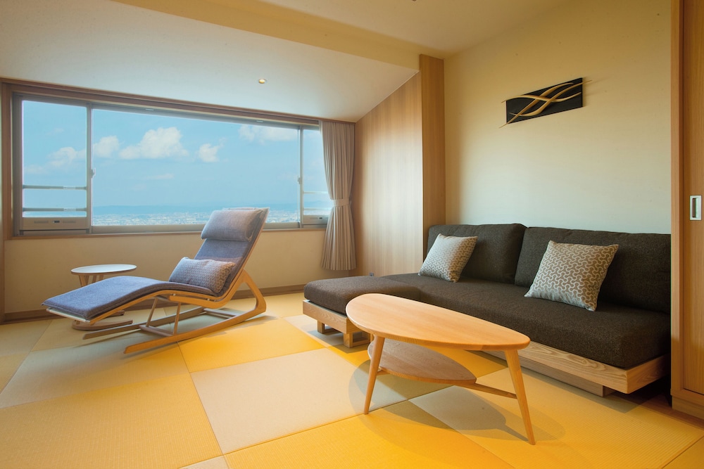 Japanese Modern Room with Open-Air Bath photo 3