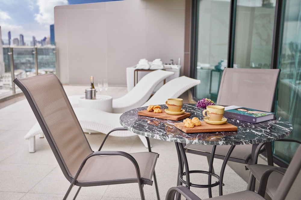 Valia Suite Club Lounge Access photo 3