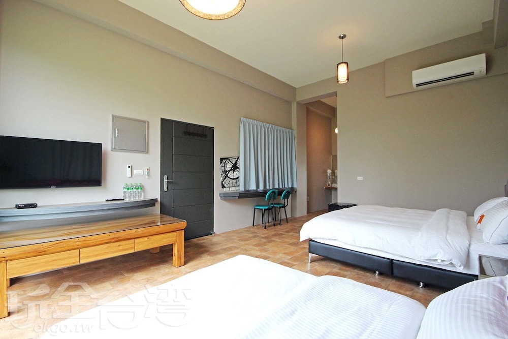 Deluxe Double Room, 1 Queen Bed photo 3