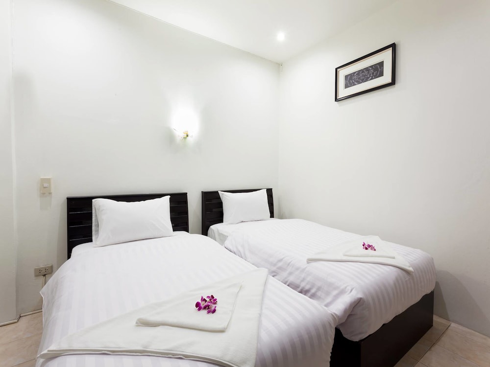 Standard Twin Room photo 3
