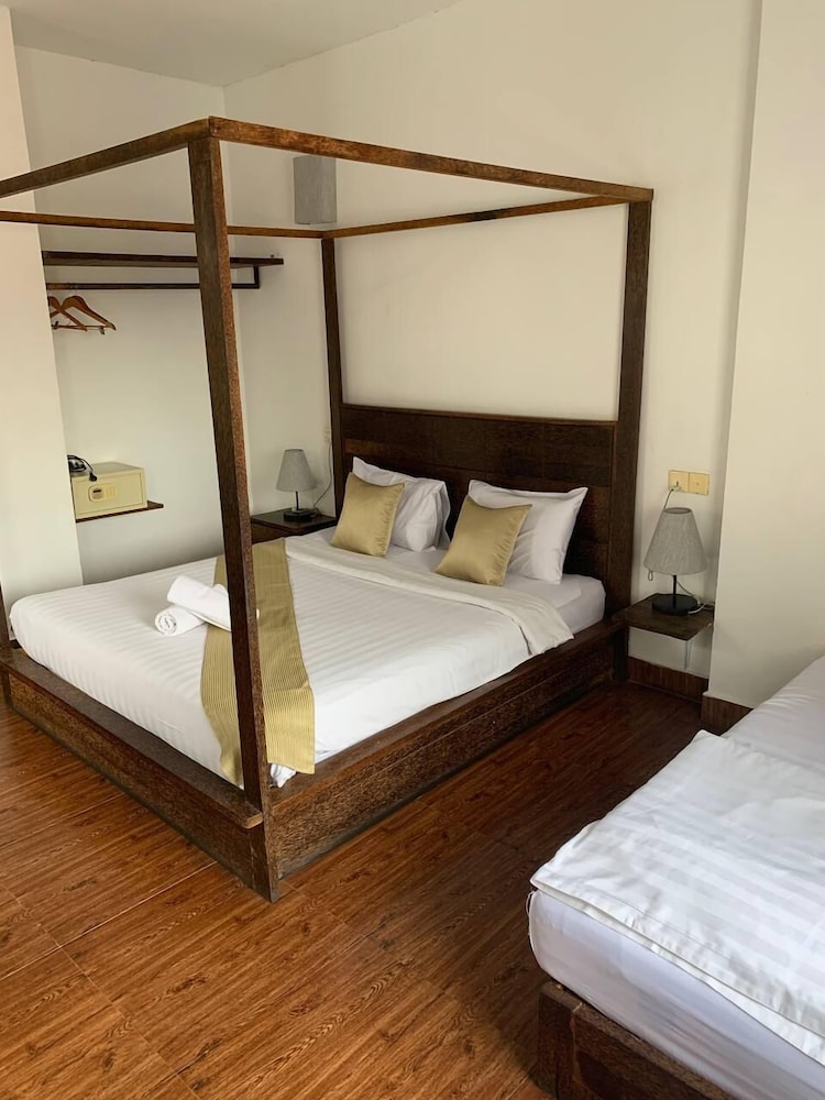 Deluxe Double Room photo 3
