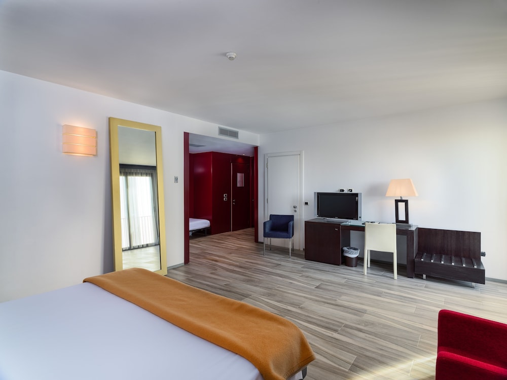 Superior Double Room - Photo 8