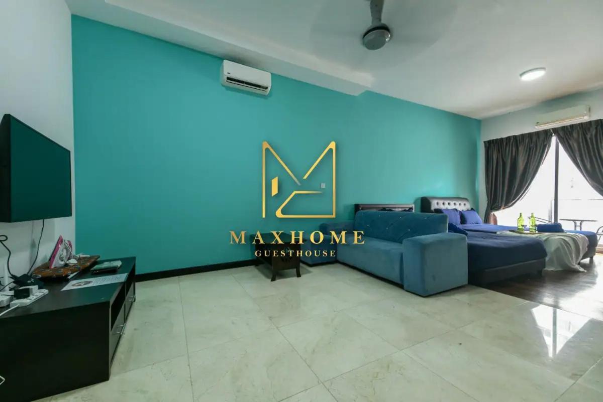 Studio Apartment with Sea View photo 2