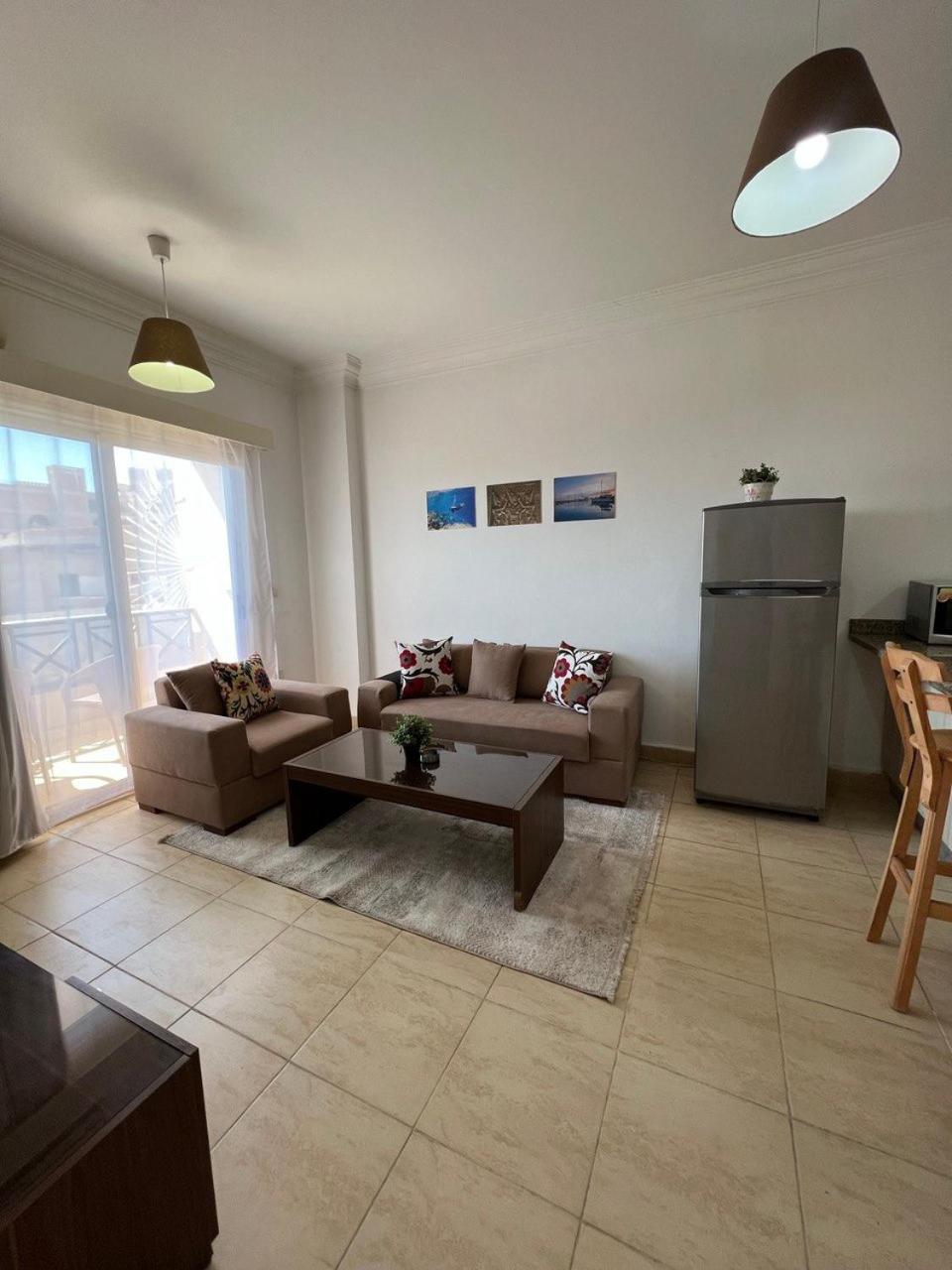 Two-Bedroom Apartment with City View photo 1