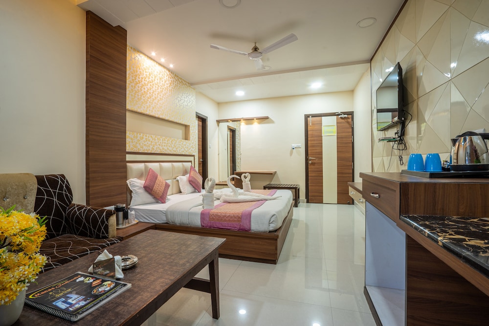 Executive Room - Photo 3