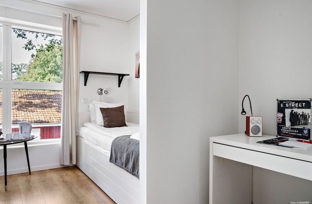 Single Room photo 2