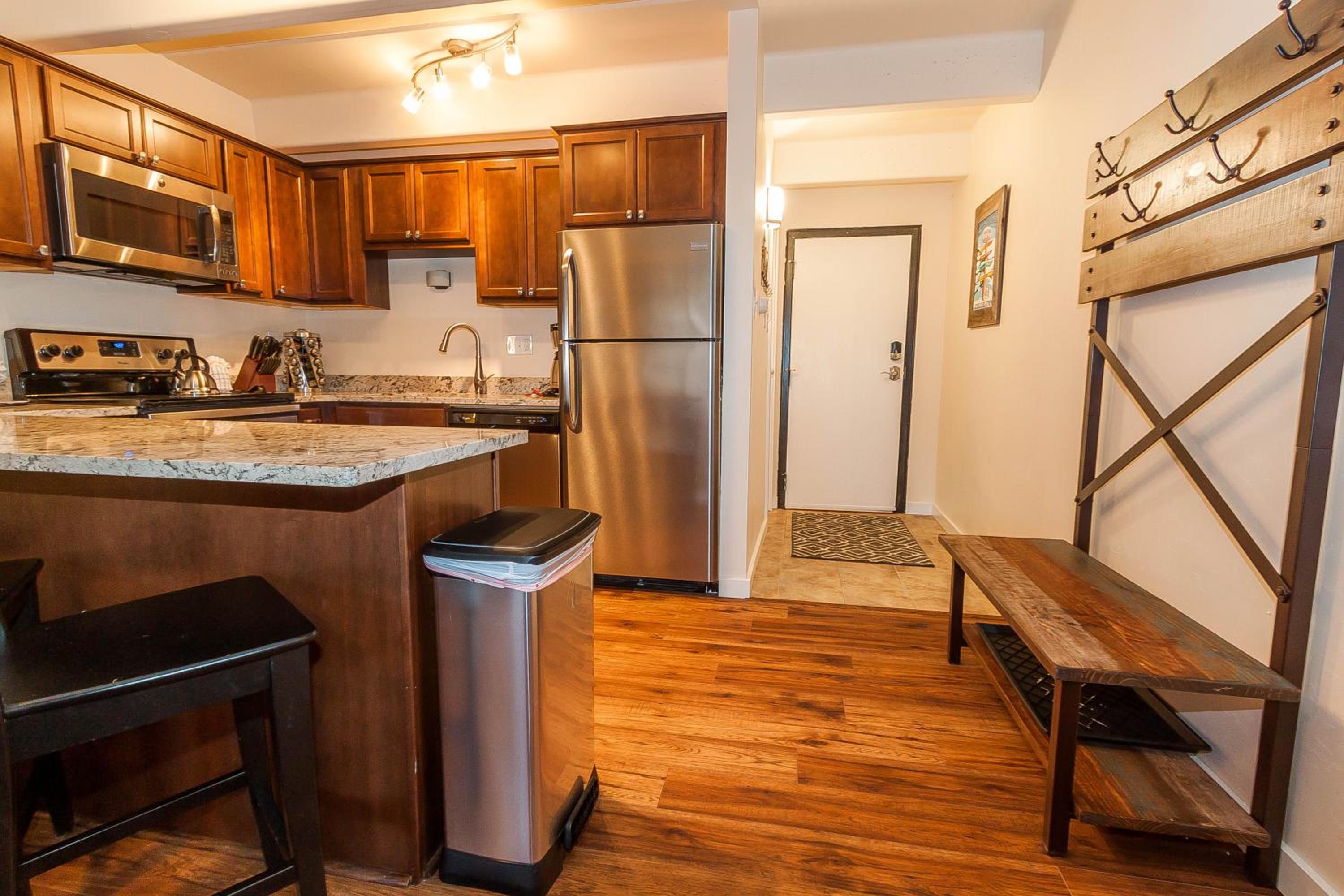 Apartment photo 2