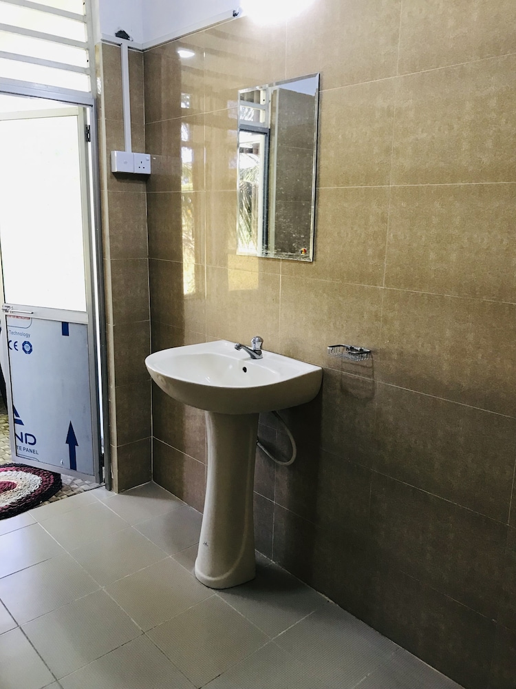 Deluxe Triple Room, 1 Bedroom, Balcony, Garden View photo 2