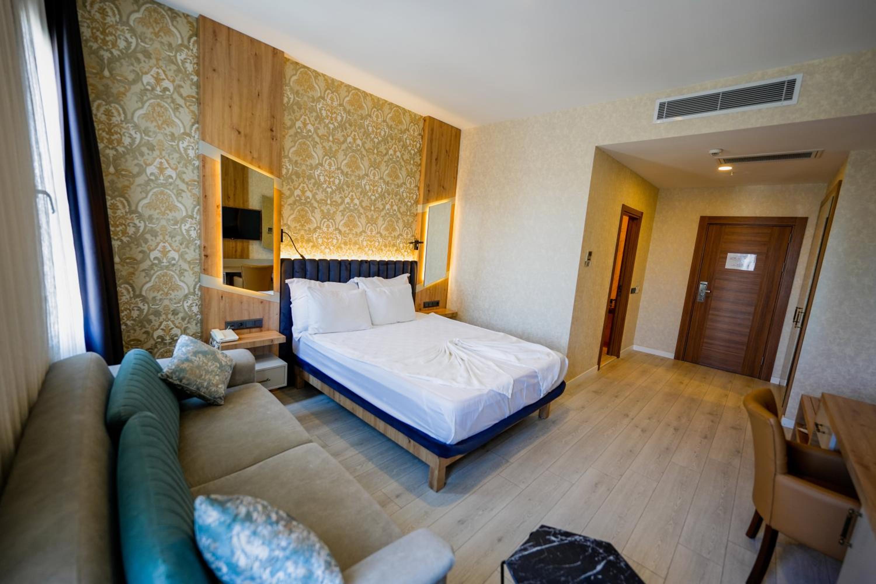 Superior Room - Photo 7