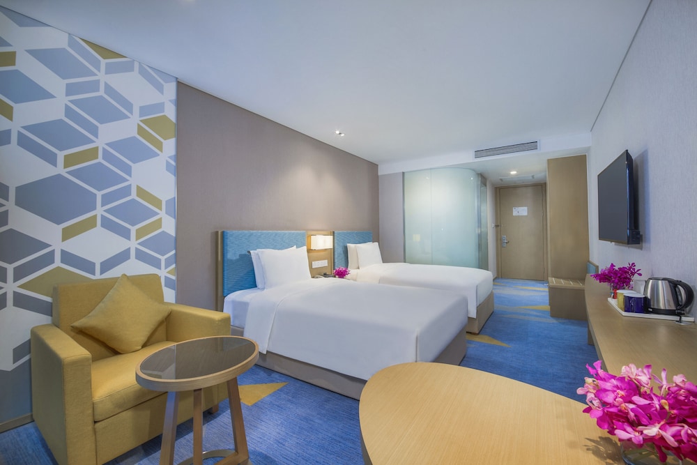 Standard Room, 2 Twin Beds, Lake View photo 3