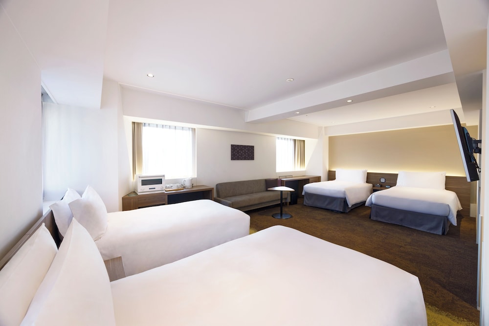 Suite, Multiple Beds (Twin, Up To 6 Guests) - Photo 2