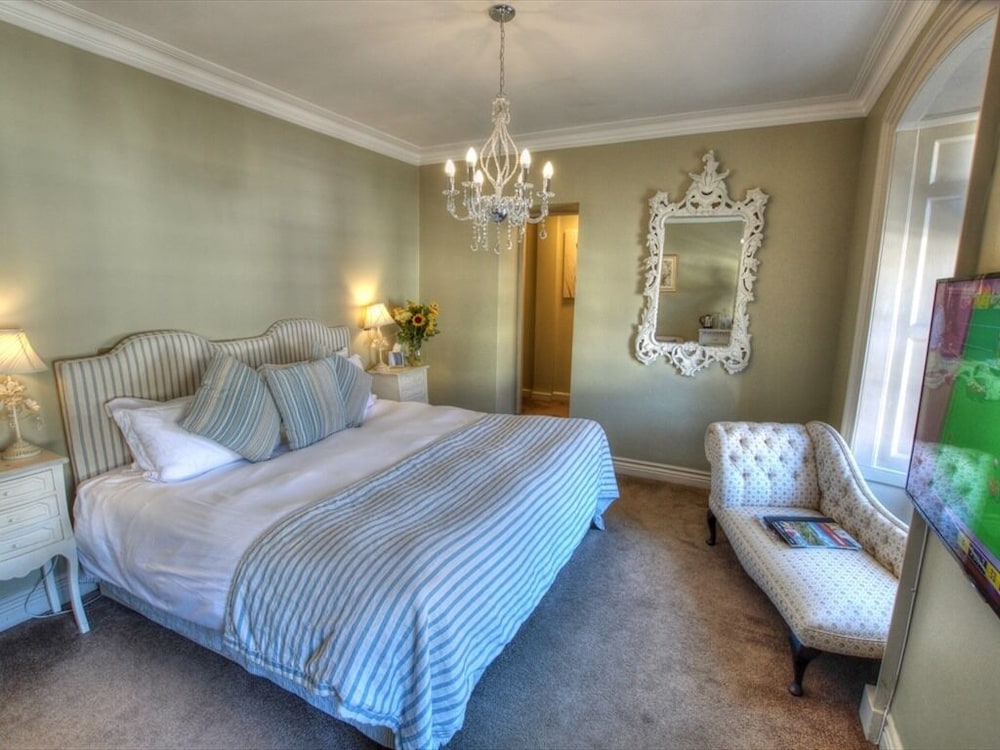 Superior Double Room, Ensuite, City View (Kingsize) photo 2
