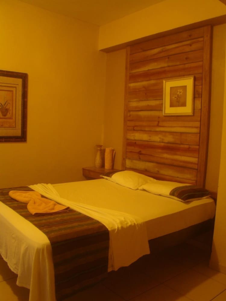 Basic Room, 1 Double Bed