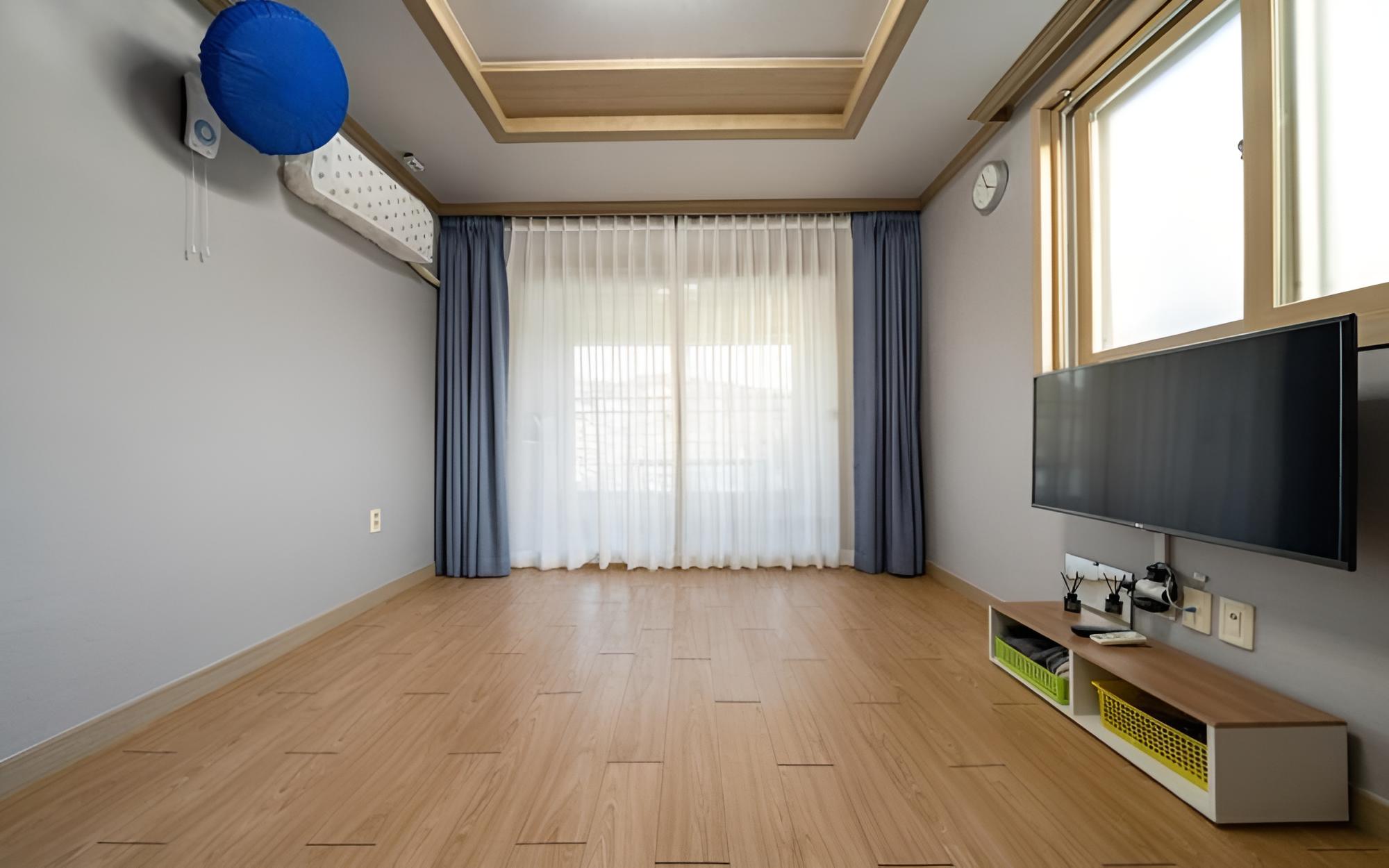 Room (Room 204) photo 1