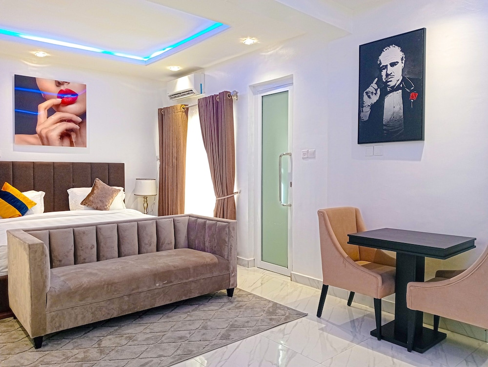 Executive Room - Photo 5