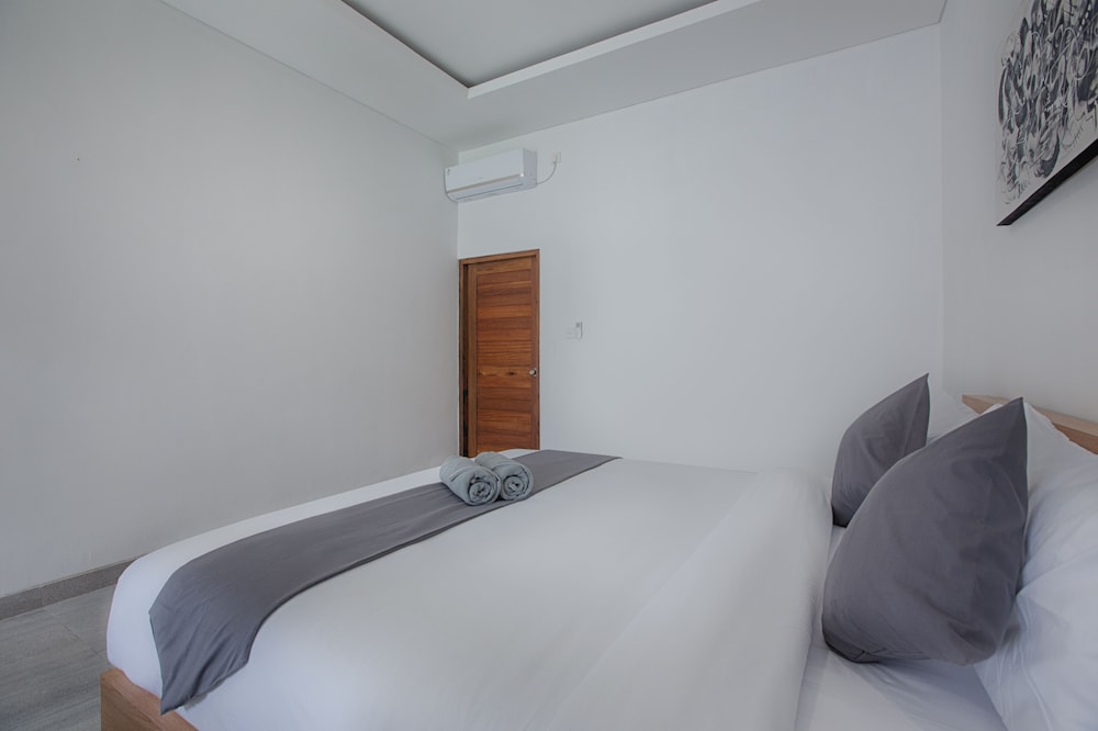 Deluxe Ground Floor - Photo 5