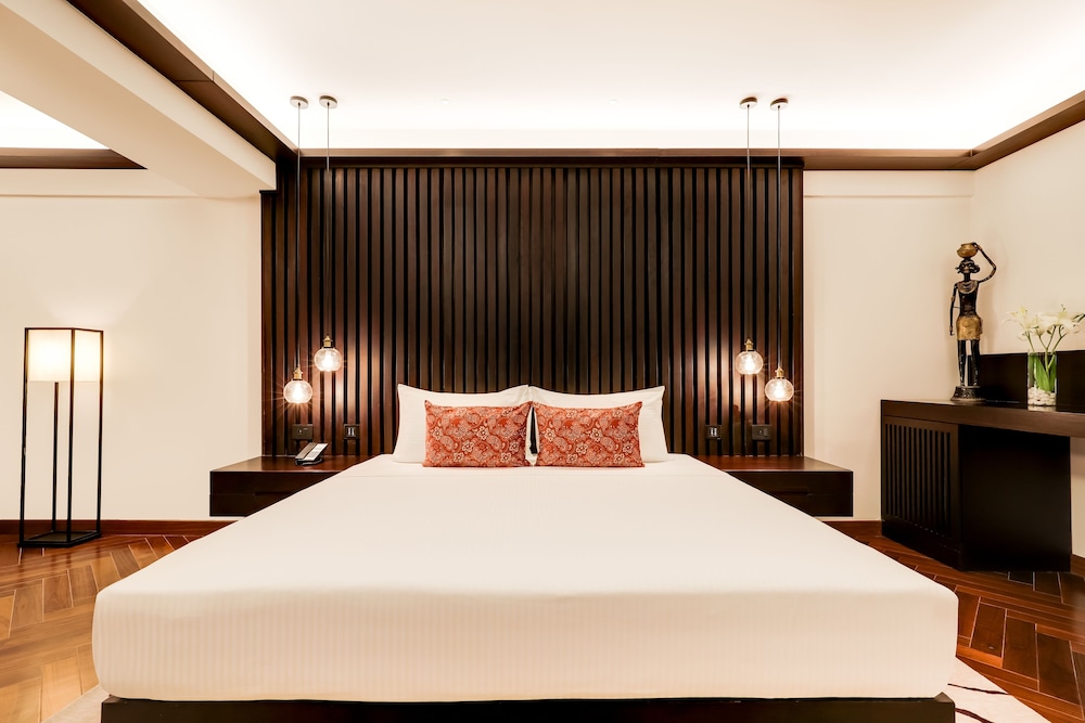 Premier Suite - Photo 1