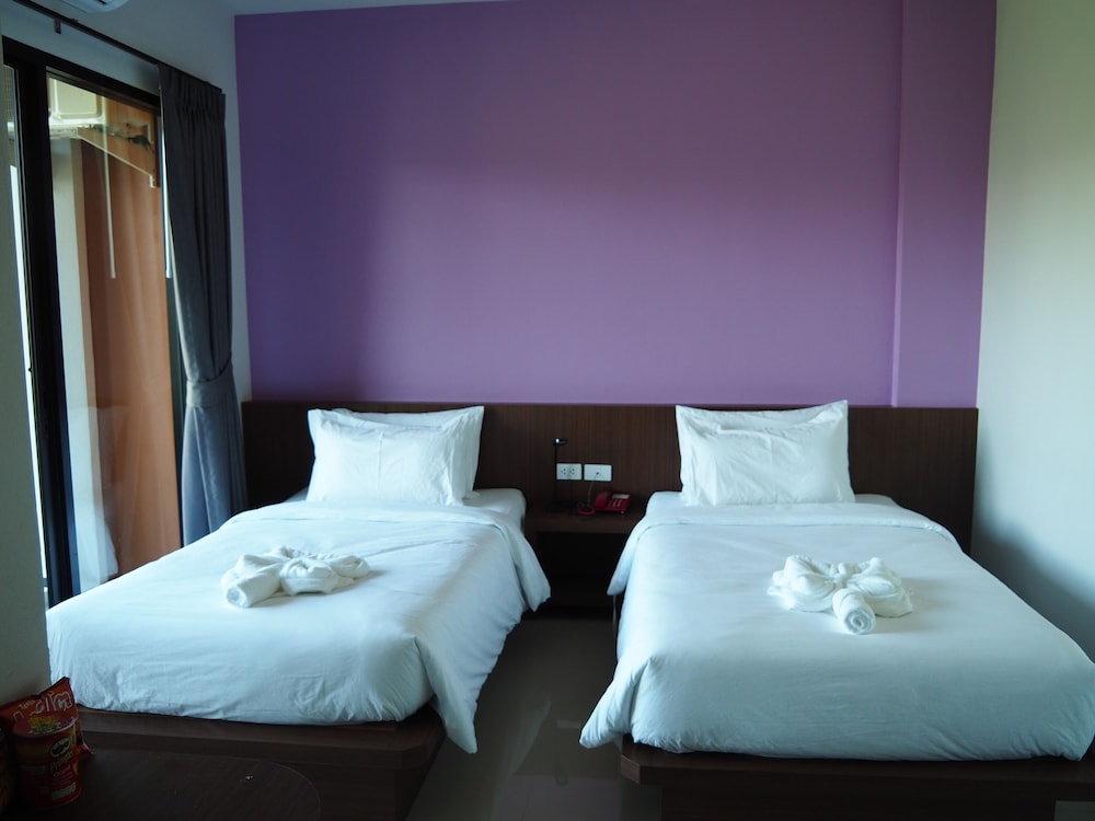 Standard Double Room, City View - Photo 12