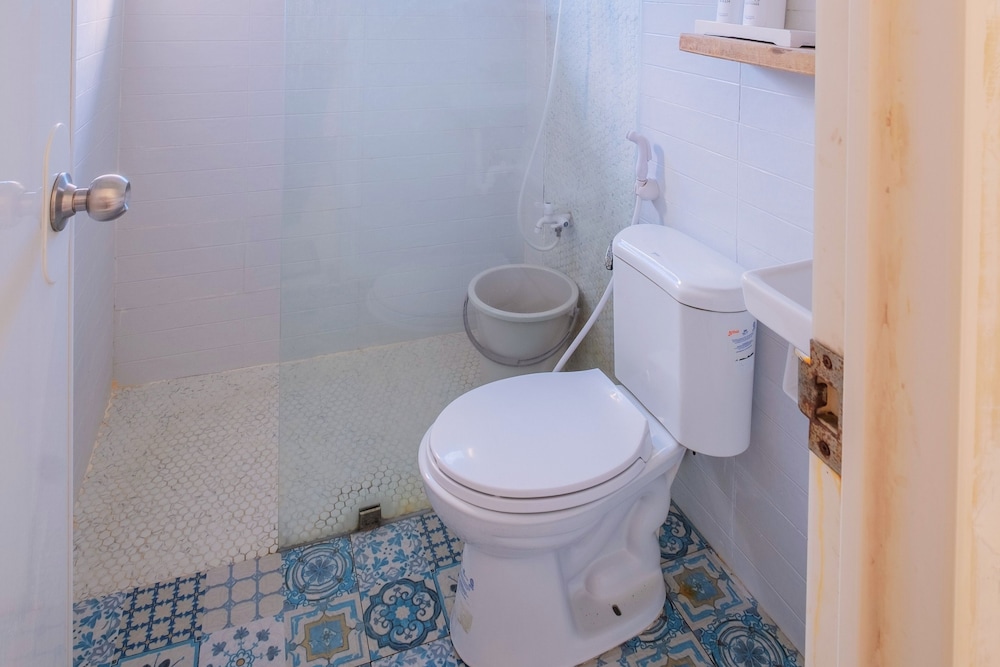 Deluxe Quadruple Room - Photo 6