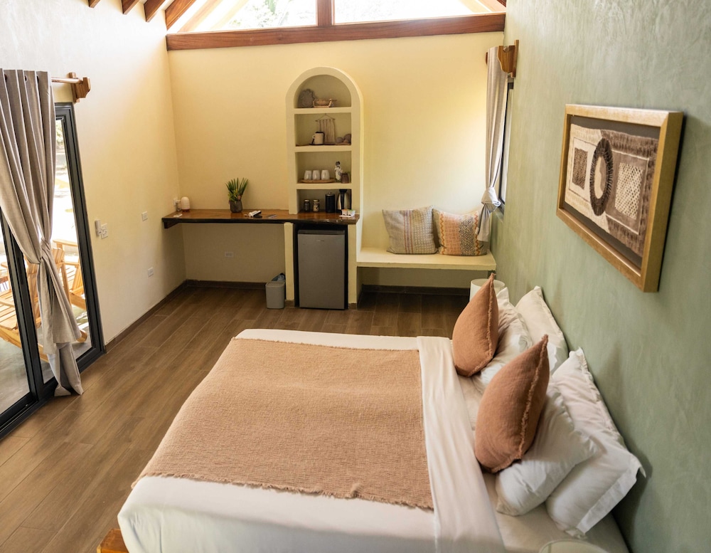 Junior Studio Suite